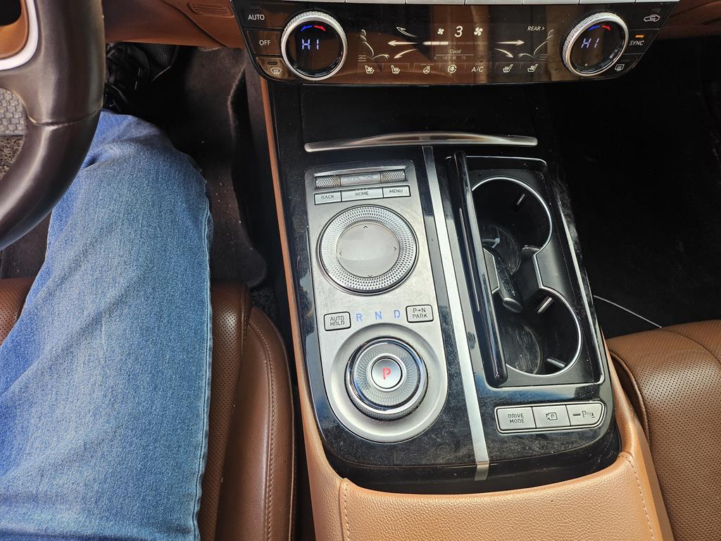 Genesis G80 - Vista 9