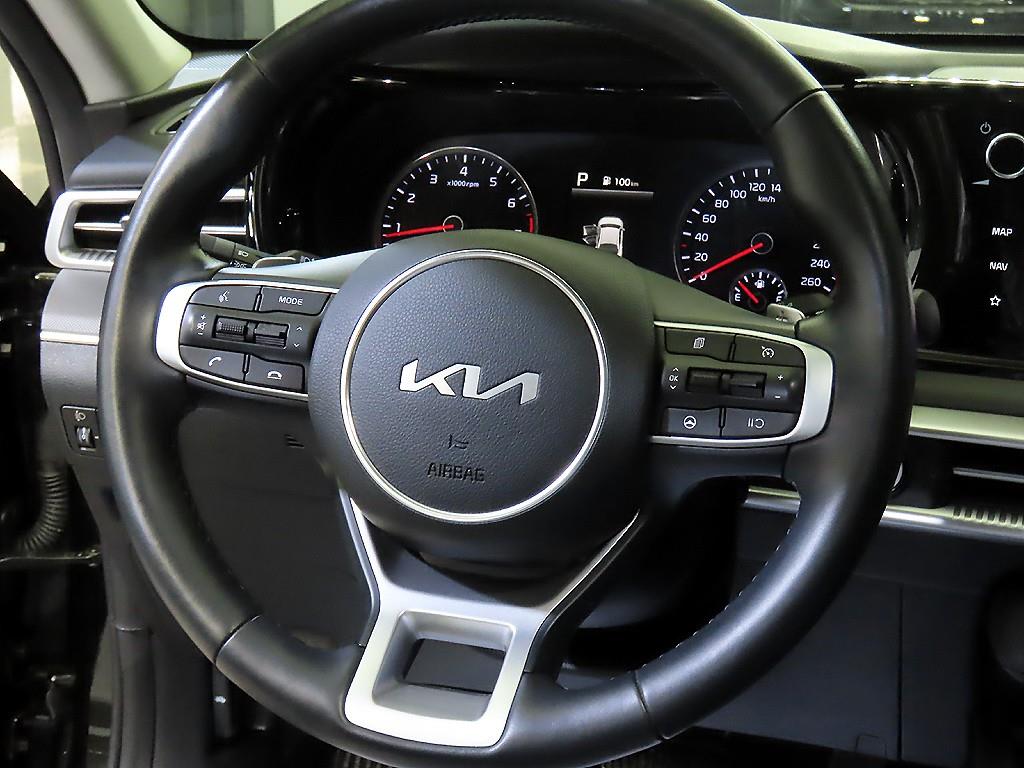 KIA K5 - Vista 8