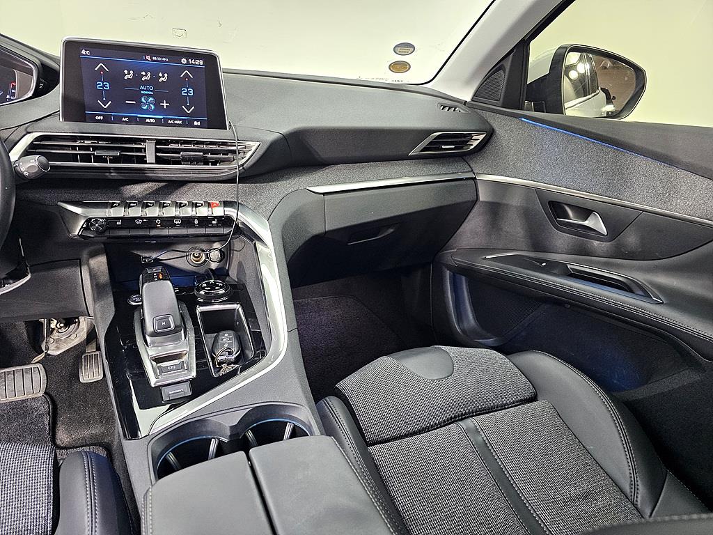 Peugeot 3008 - Vista 10
