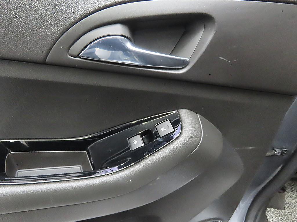 Chevrolet Orlando 2018 Gris - Importación desde Corea - HF Imports Iquique - Foto 9