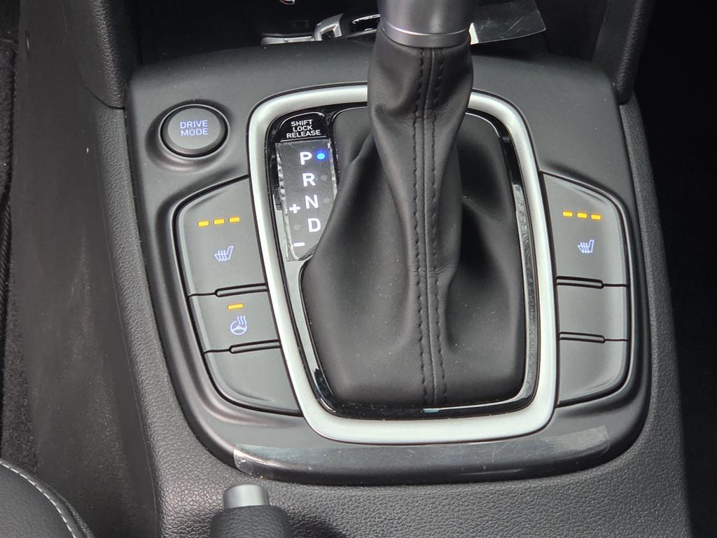 HYUNDAI Kona - Vista 9