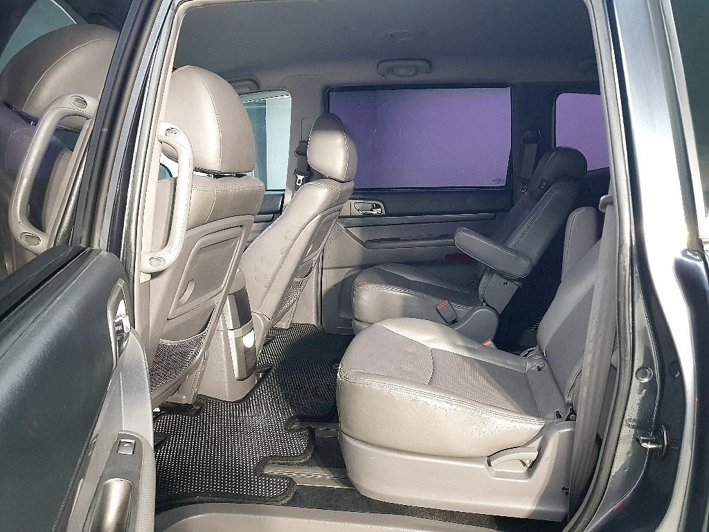 Ssangyong Korando - Vista 9