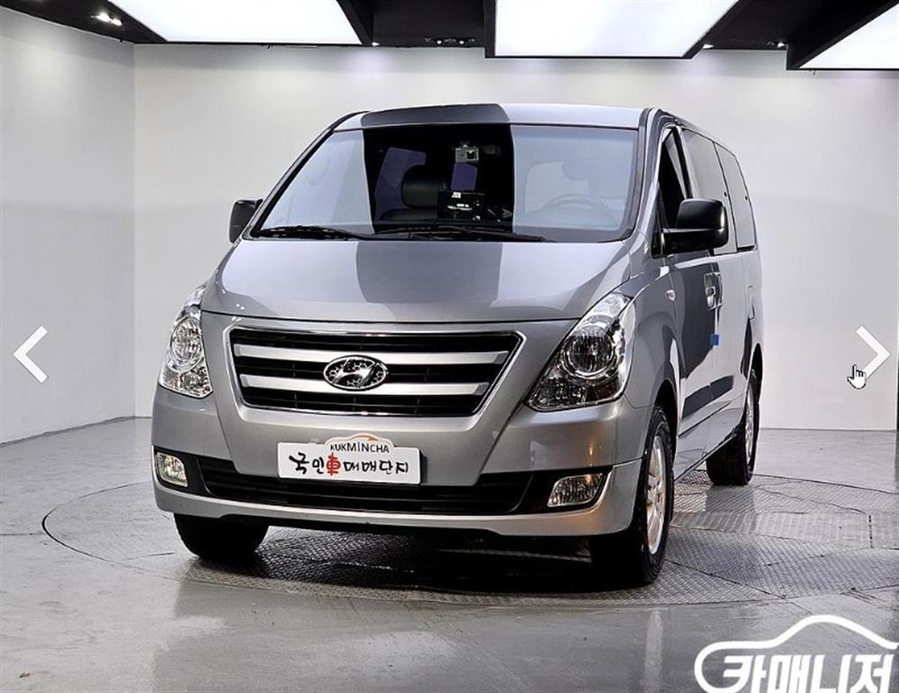 HYUNDAI Starex - Vista 2