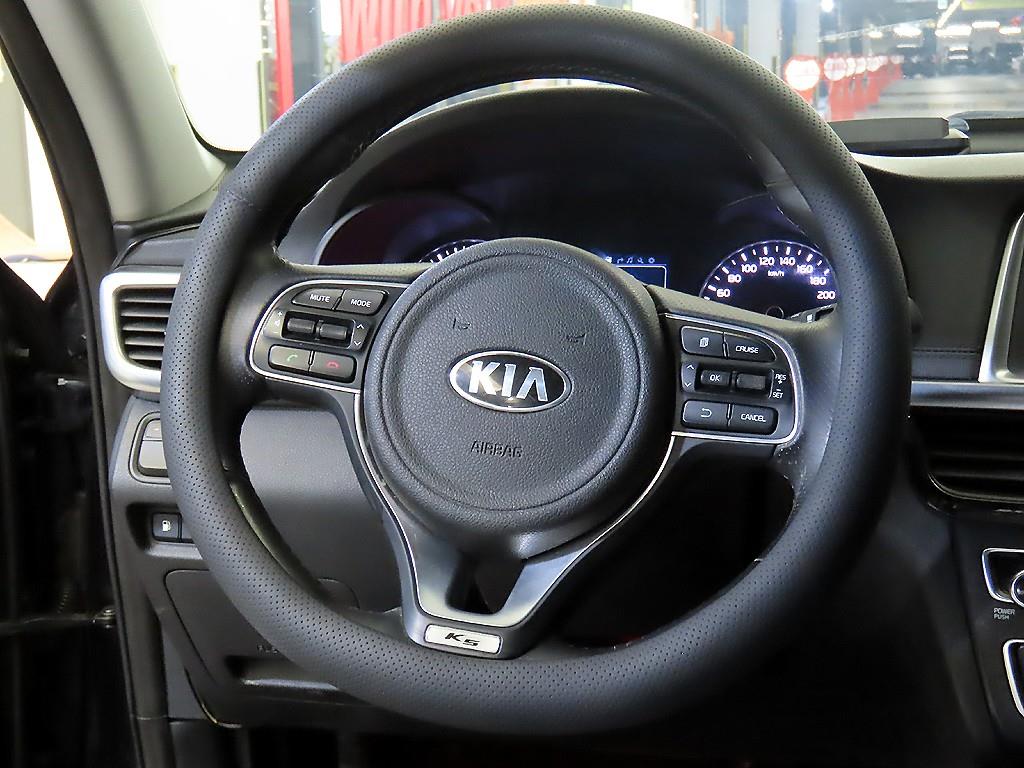 KIA K5 - Vista 8