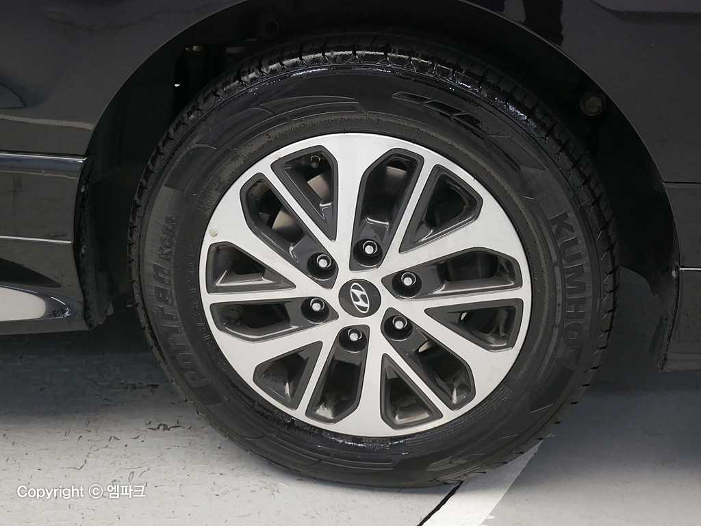 HYUNDAI Starex 2019 Negro - Importación desde Corea - HF Imports Iquique - Foto 19