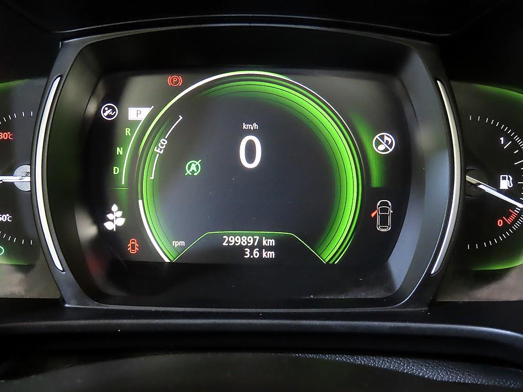 SAMSUNG QM6 - Vista 9