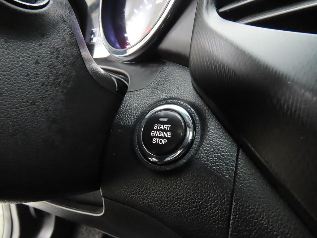 Ssangyong Tivoli 2016 Blanco - Importación desde Corea - HF Imports Iquique - Foto 15