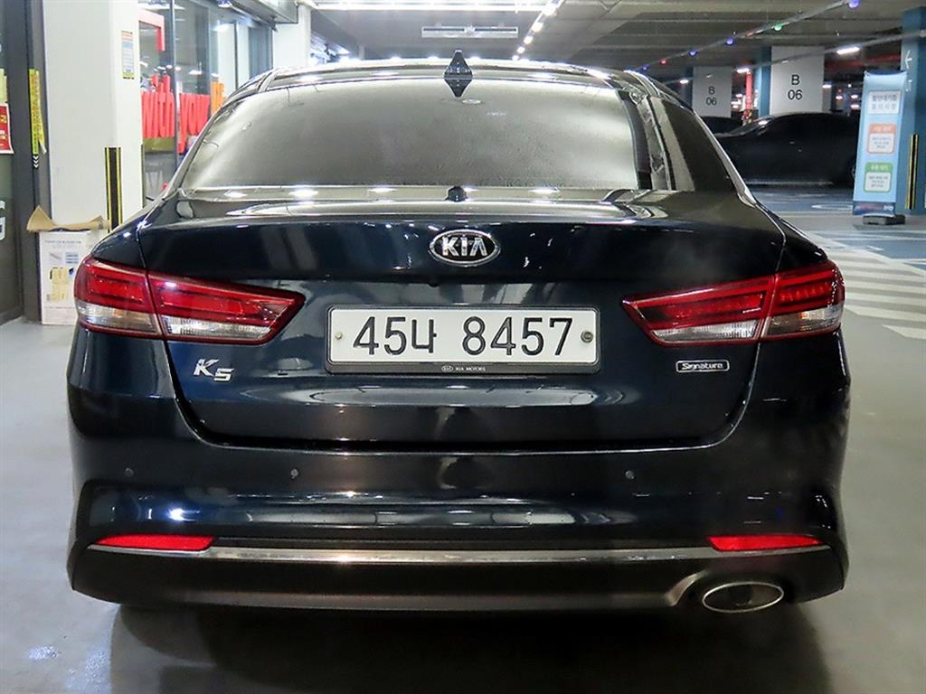 KIA K5 - Vista 5
