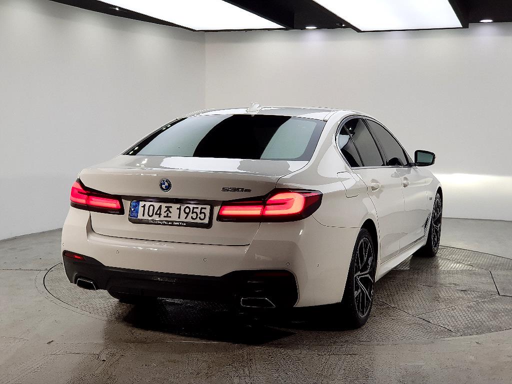 BMW 5 Series - Vista 4