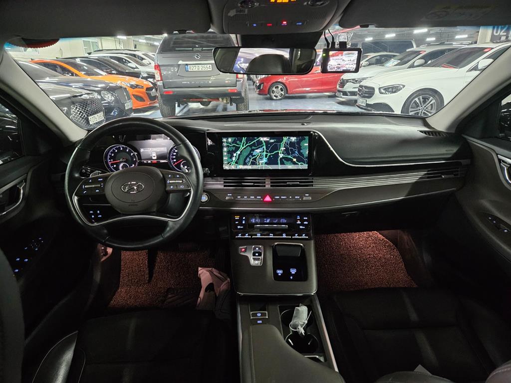 HYUNDAI Grandeur - Vista 7
