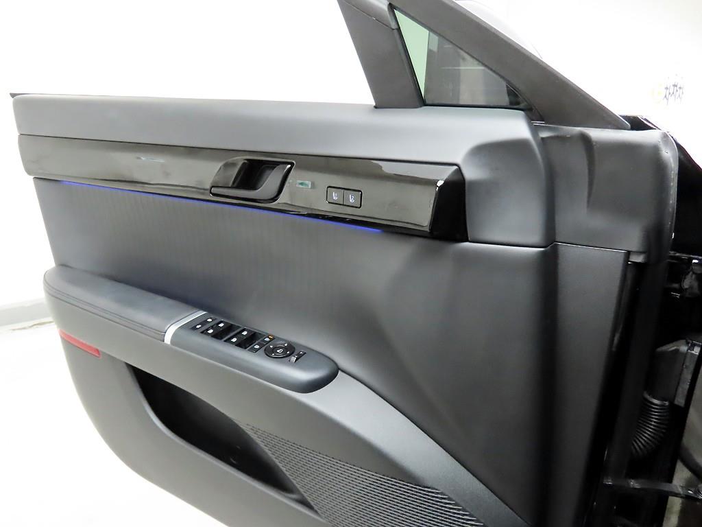 HYUNDAI Grandeur - Vista 12