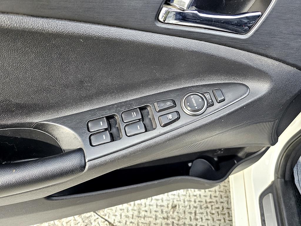 HYUNDAI Sonata 2011 Blanco - Importación desde Corea - HF Imports Iquique - Foto 14