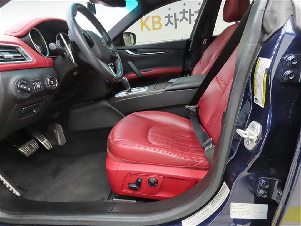 Maserati Ghibli - Vista 5