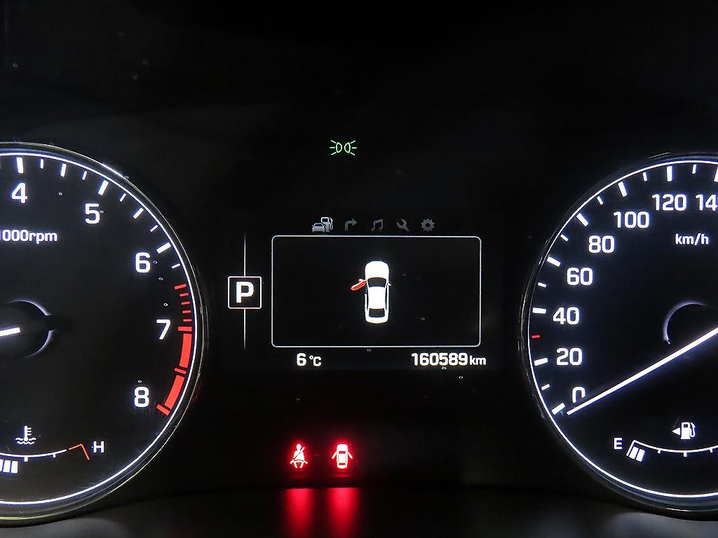 HYUNDAI Genesis - Vista 9