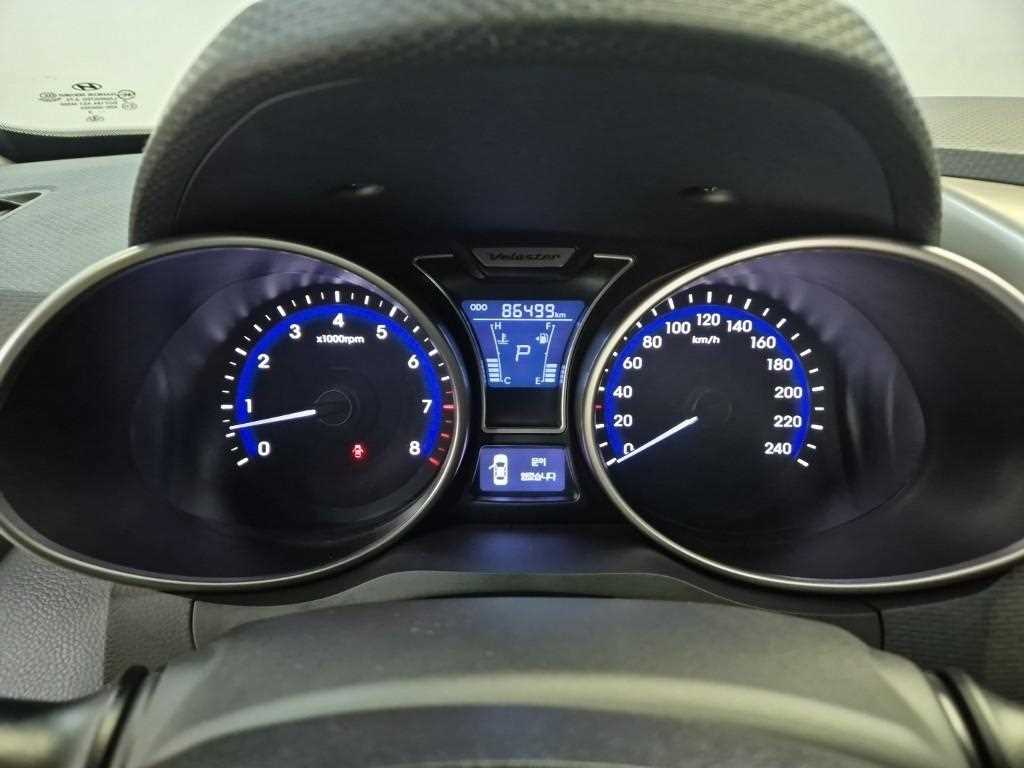 HYUNDAI Veloster - Vista 6