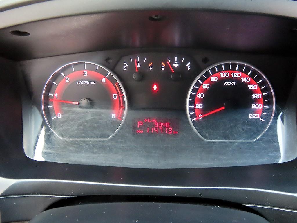 Ssangyong Korando - Vista 9