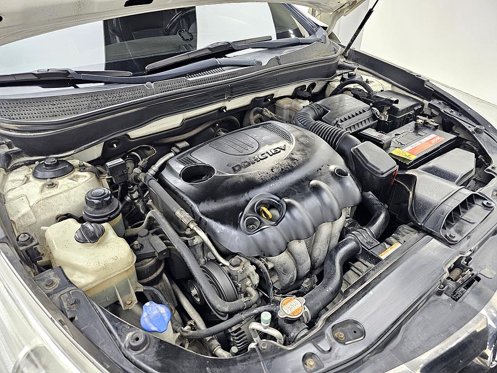 HYUNDAI Sonata - Vista 6