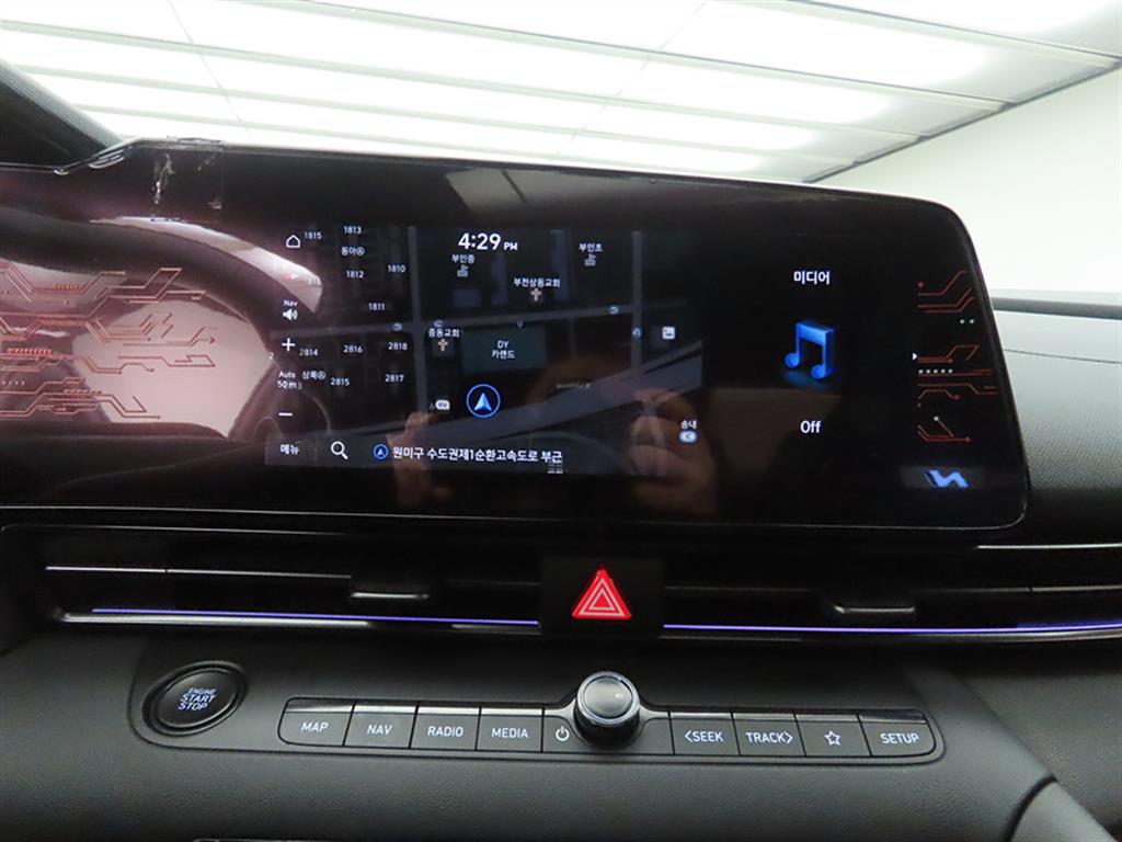 HYUNDAI Avante 2022 Negro - Importación desde Corea - HF Imports Iquique - Foto 14