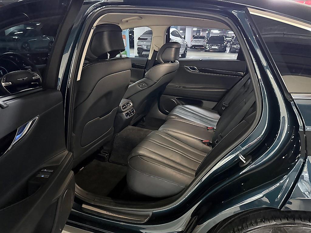 Genesis G80 - Vista 8