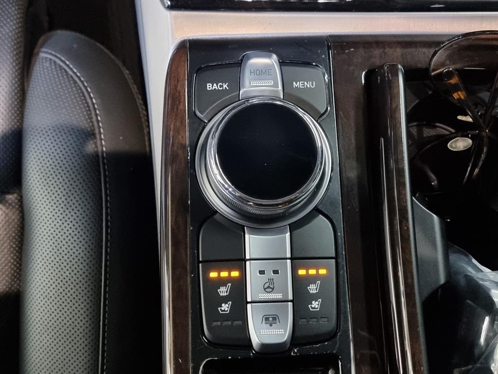 Genesis EQ900 - Vista 7