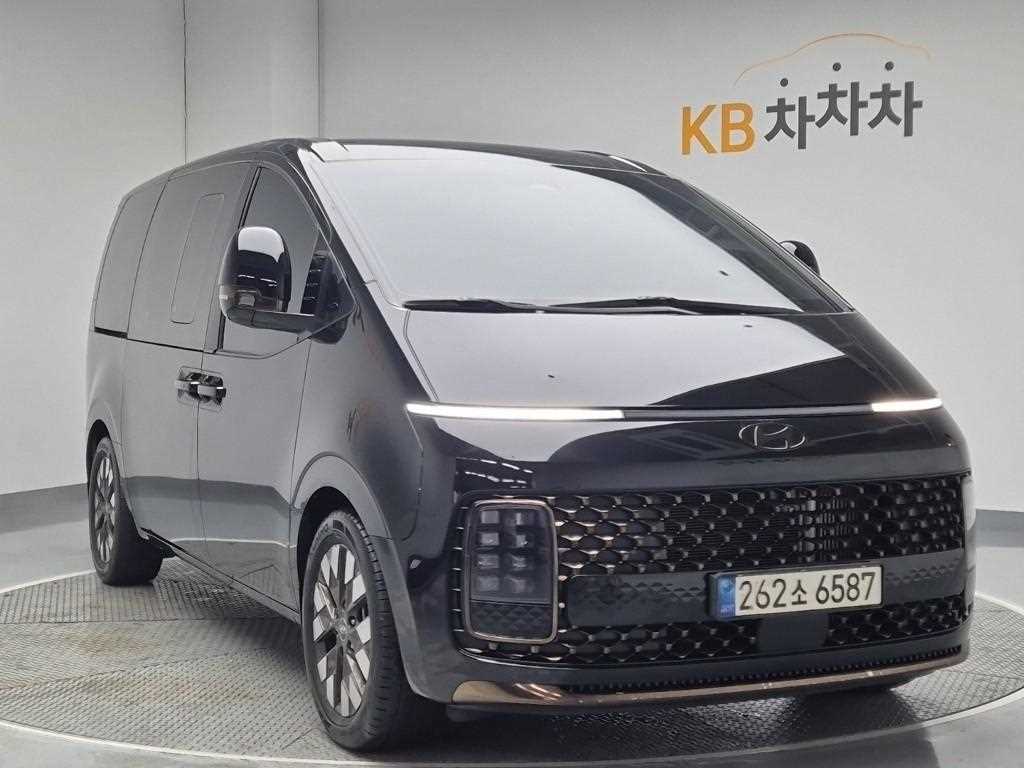 HYUNDAI Staria - Vista 4