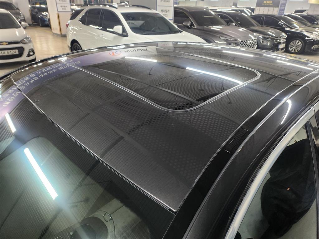 Mercedes Benz E class - Vista 3