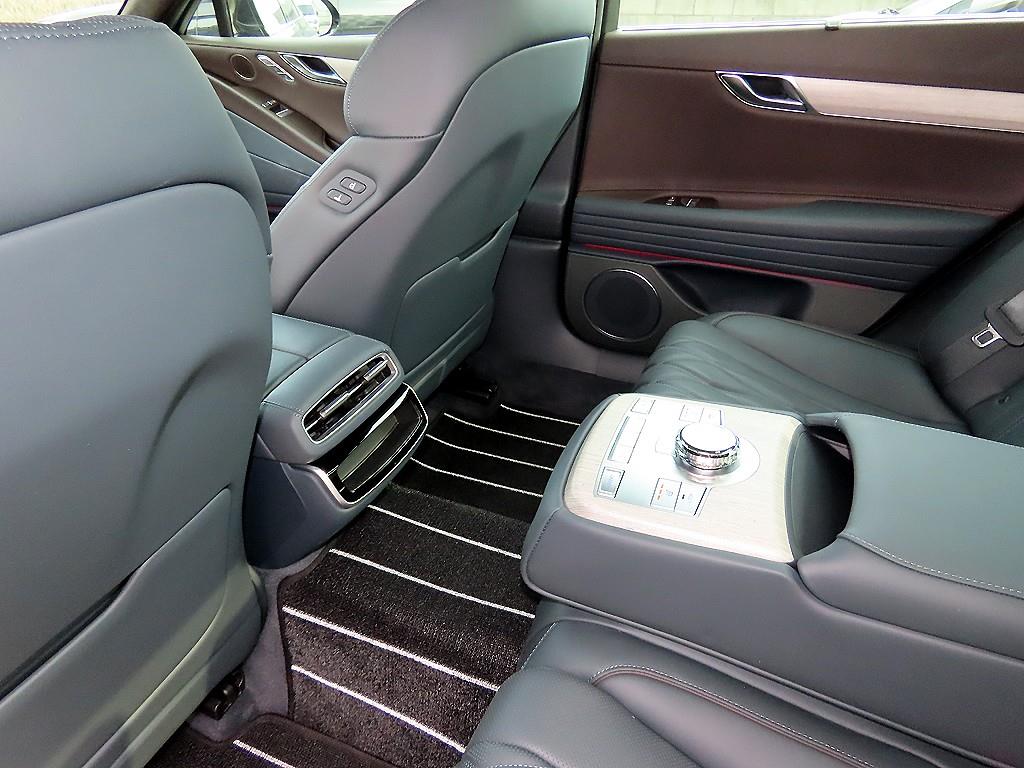 Genesis G80 2025 Verde - Importación desde Corea - HF Imports Iquique - Foto 16