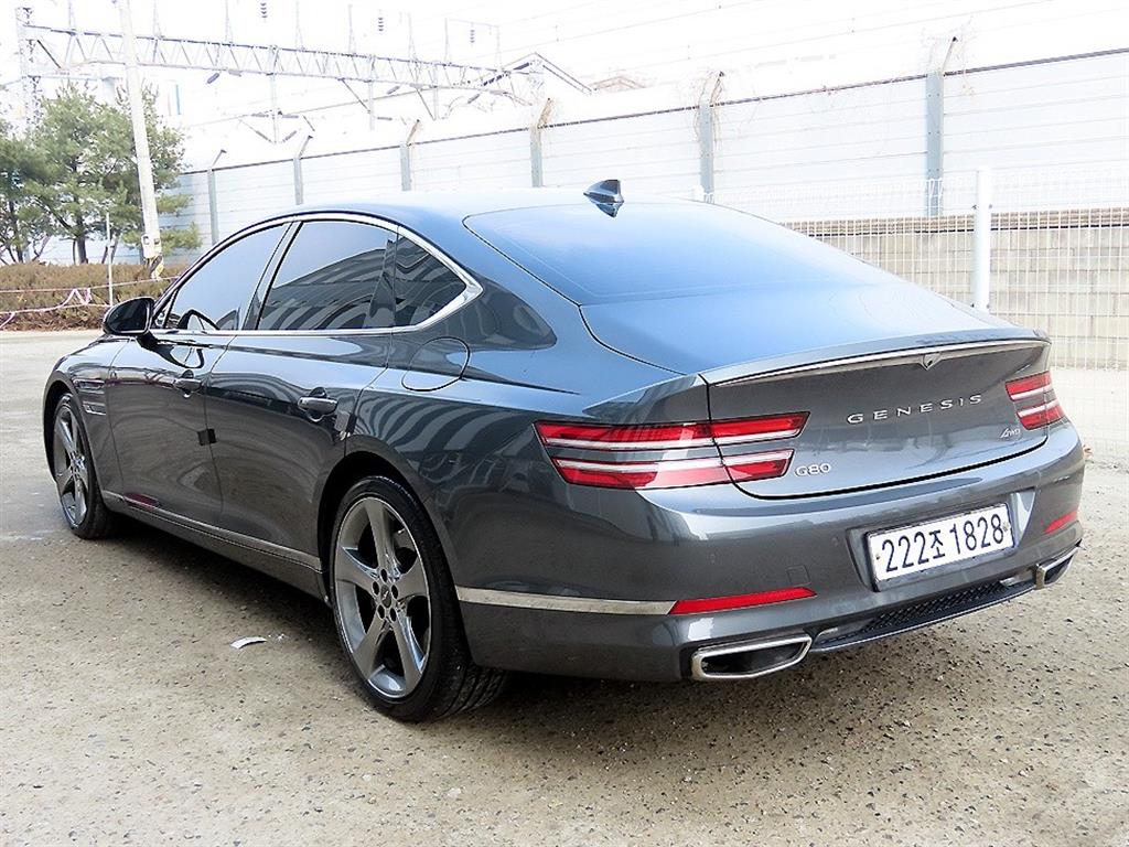 Genesis G80 - Vista 3