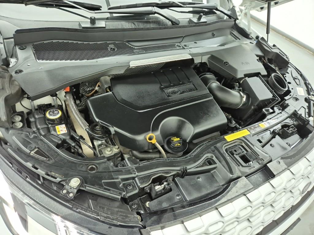 Land Rover Discovery Sports - Vista 6