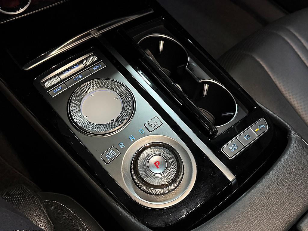 Genesis G80 - Vista 12