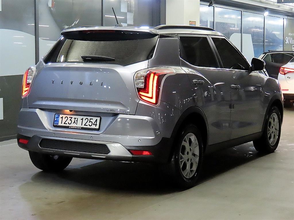 Ssangyong Tivoli - Vista 4