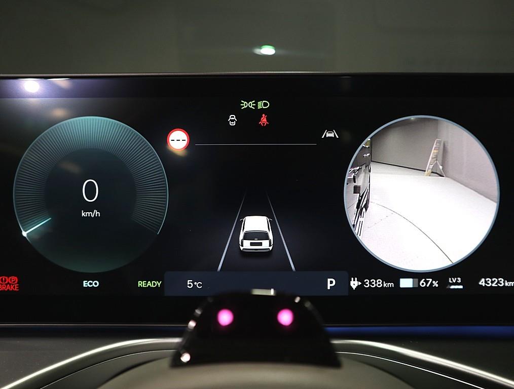 HYUNDAI IONIQ 9 - Vista 7