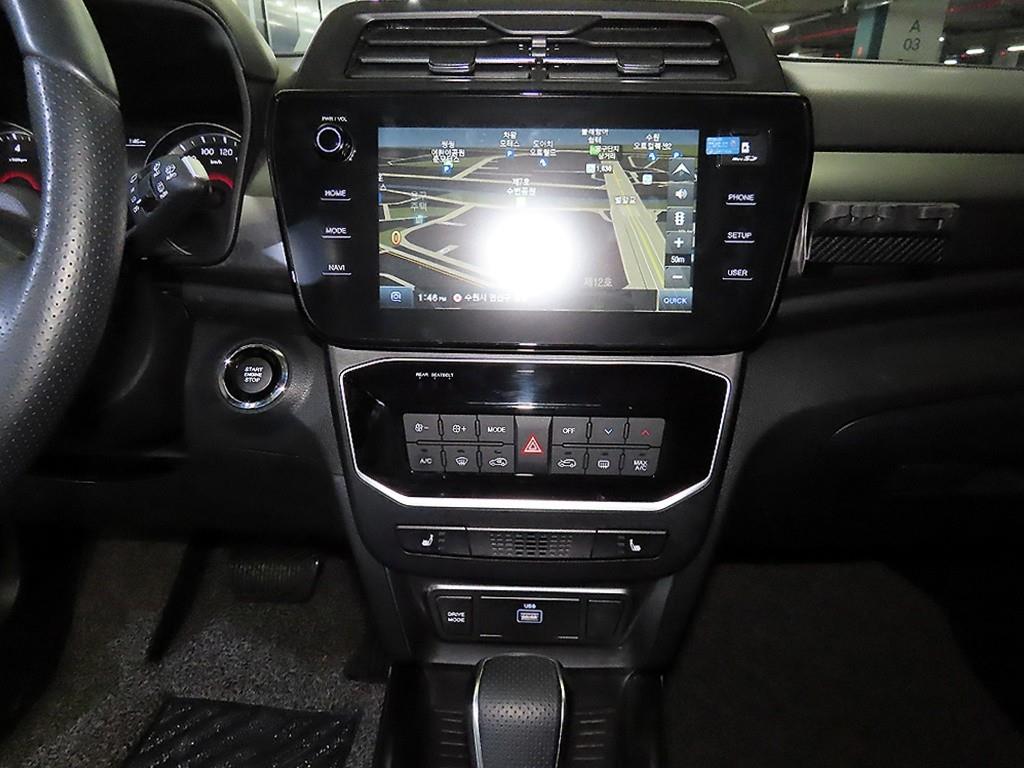 Ssangyong Tivoli - Vista 11