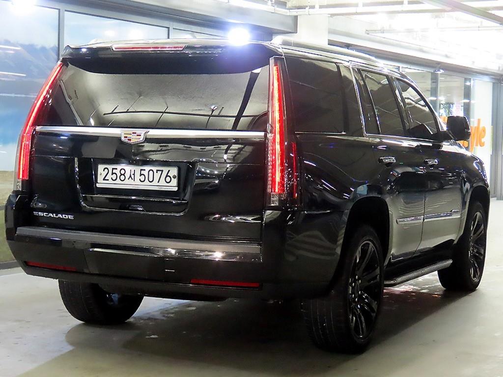 Cadillac Escalade - Vista 4