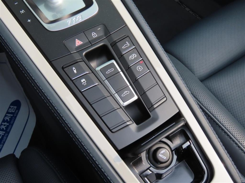 Porsche 718 2022 - Importación desde Corea - HF Imports Iquique - Foto 7