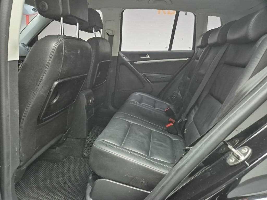 Volkswagen Tiguan - Vista 12