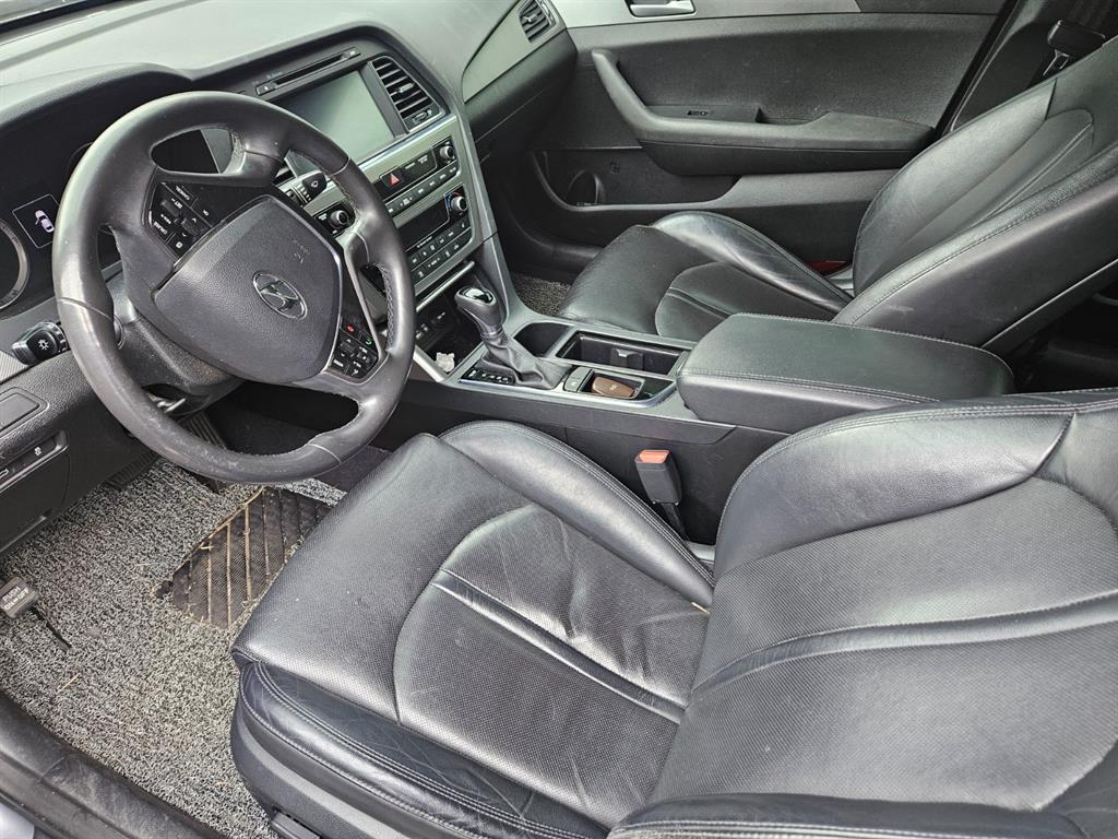 HYUNDAI Sonata - Vista 9