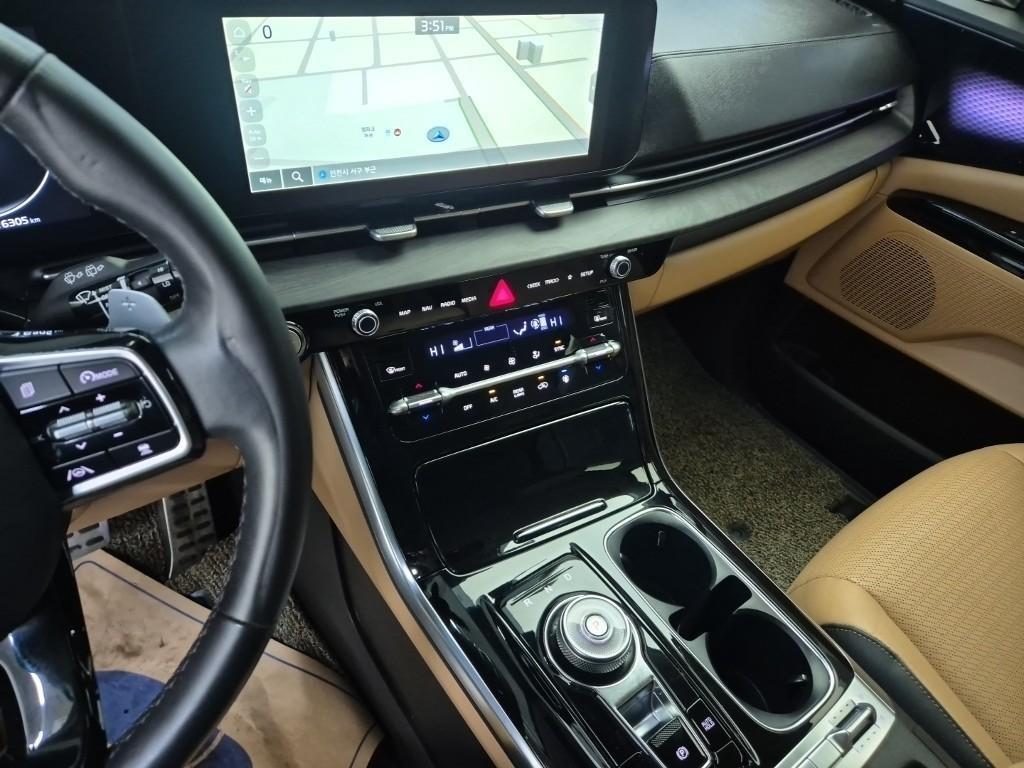 KIA Carnival - Vista 10