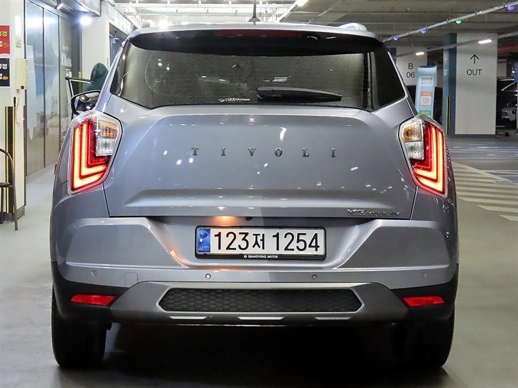 Ssangyong Tivoli - Vista 5