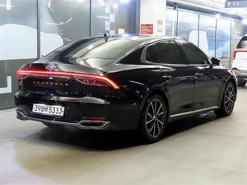 HYUNDAI Grandeur - Vista 4