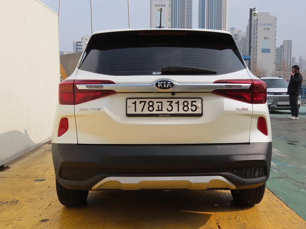 KIA Seltos - Vista 4