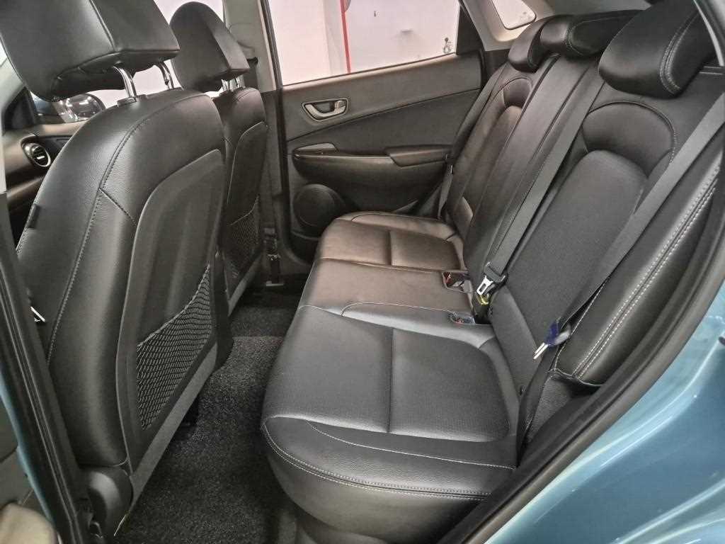 HYUNDAI Kona - Vista 12