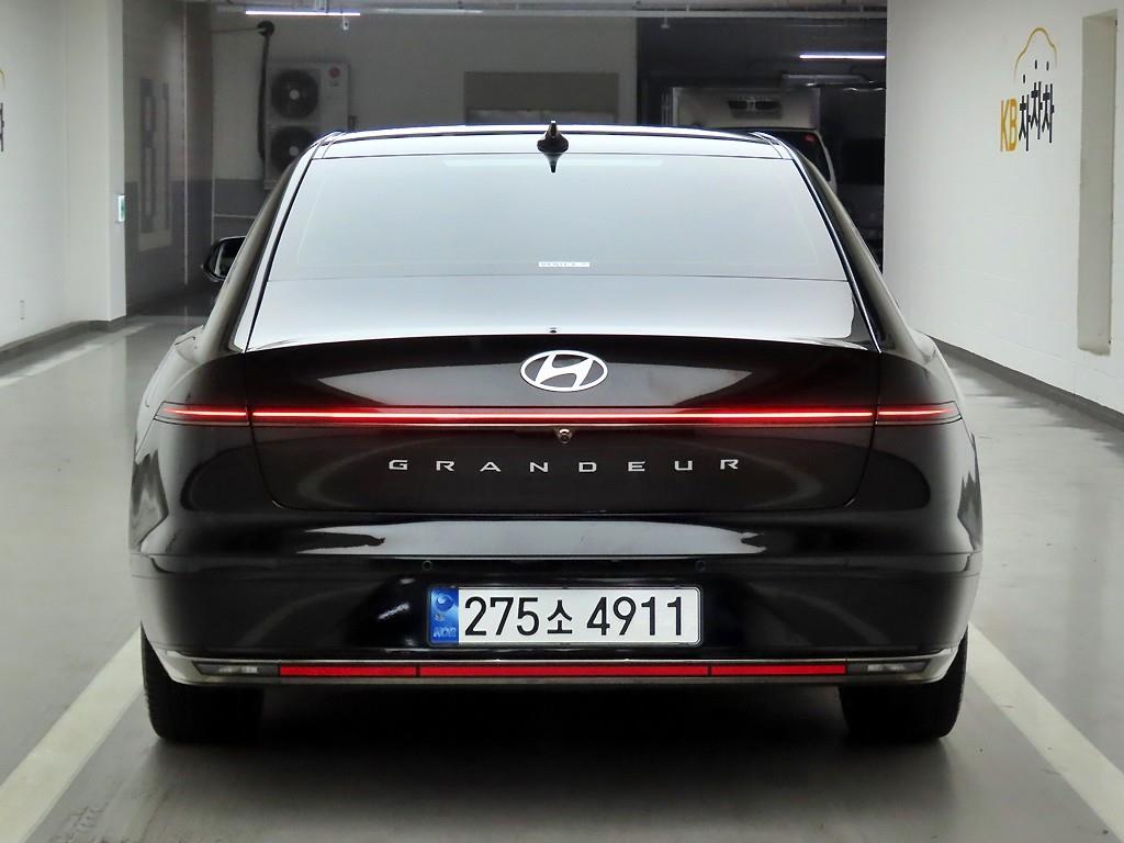 HYUNDAI Grandeur - Vista 3