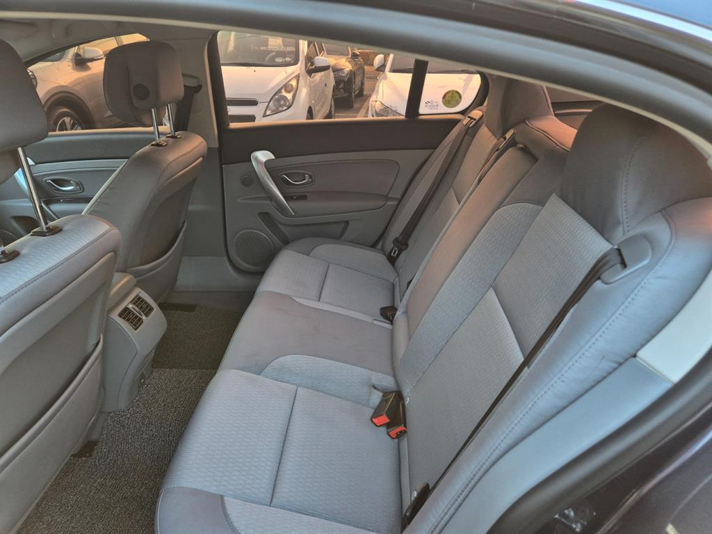 SAMSUNG SM5 - Vista 8