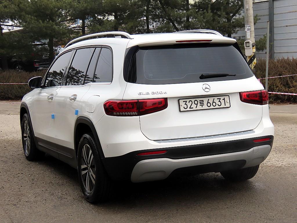 Mercedes Benz GLB Class - Vista 3