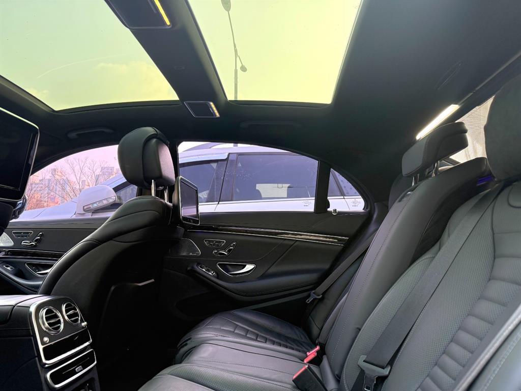 Mercedes Benz S Class - Vista 12