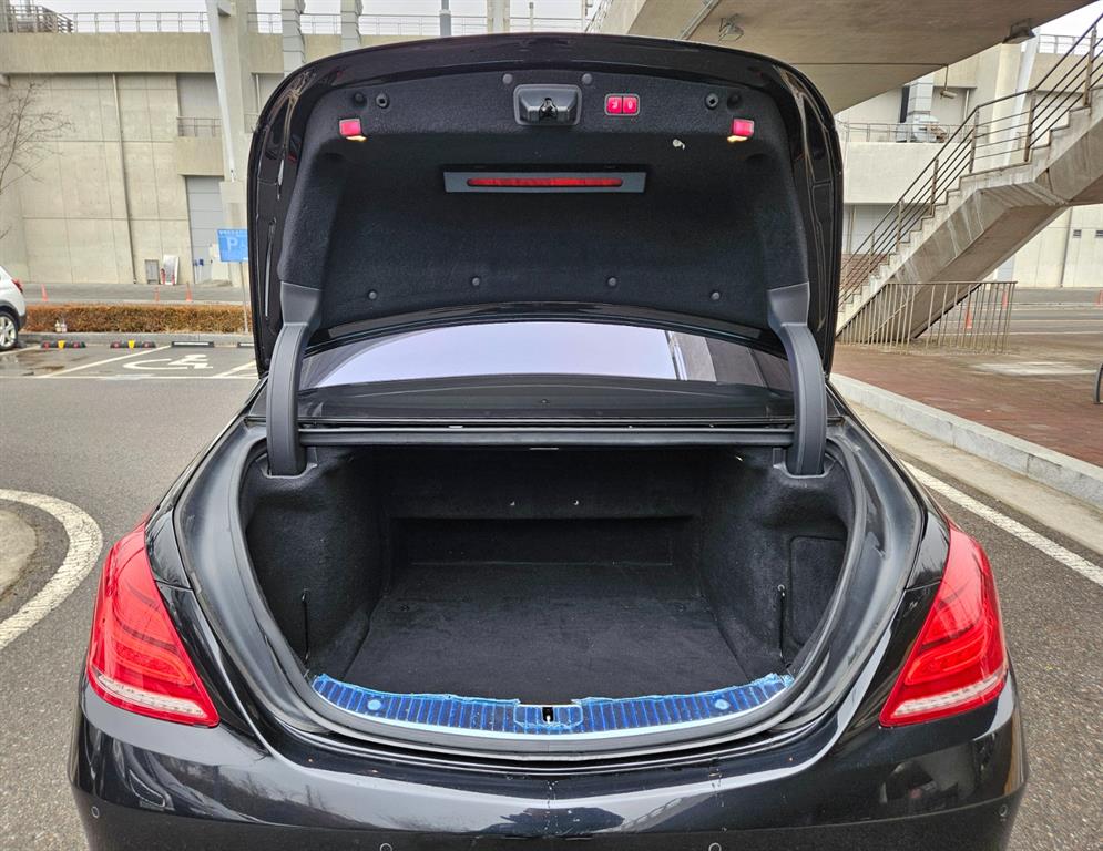 Mercedes Benz S Class - Vista 7