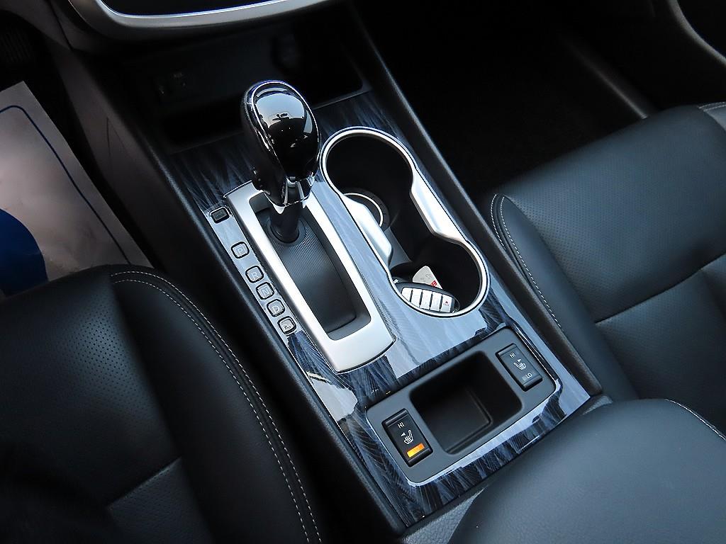 Nissan Altima - Vista 10