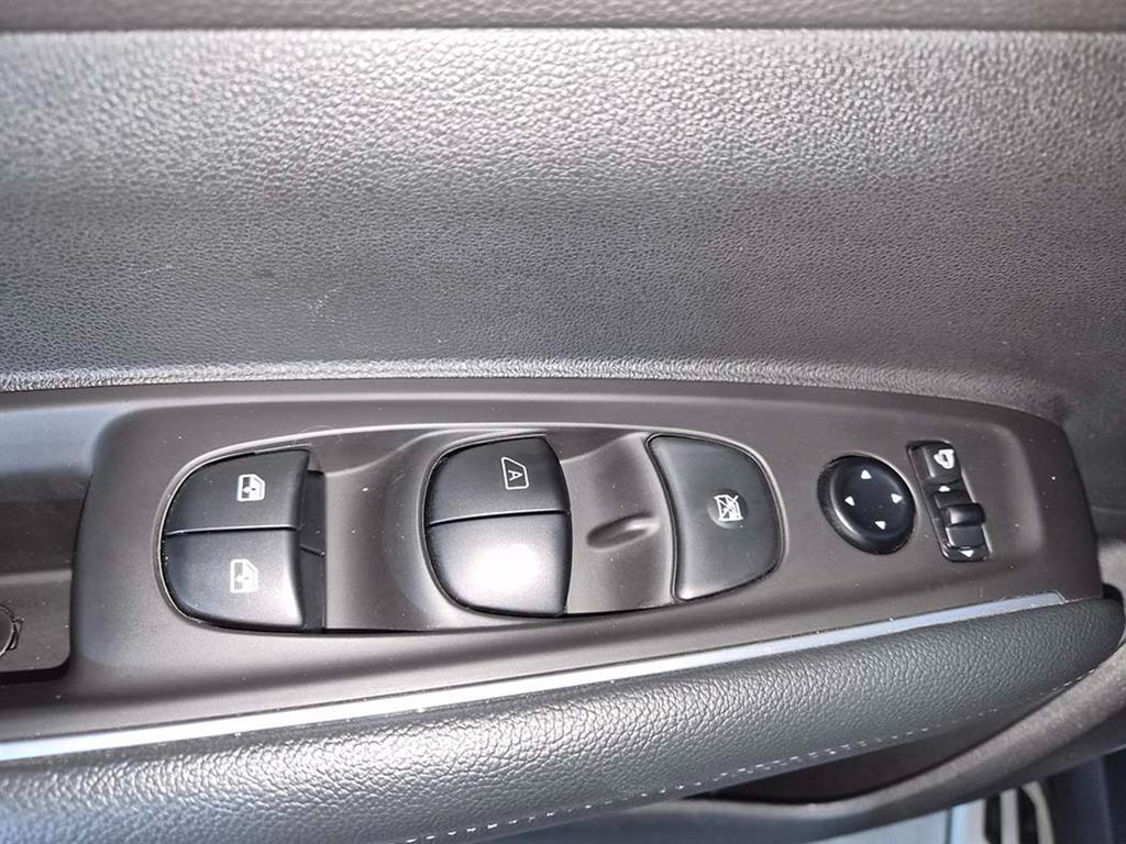 SAMSUNG QM6 - Vista 12