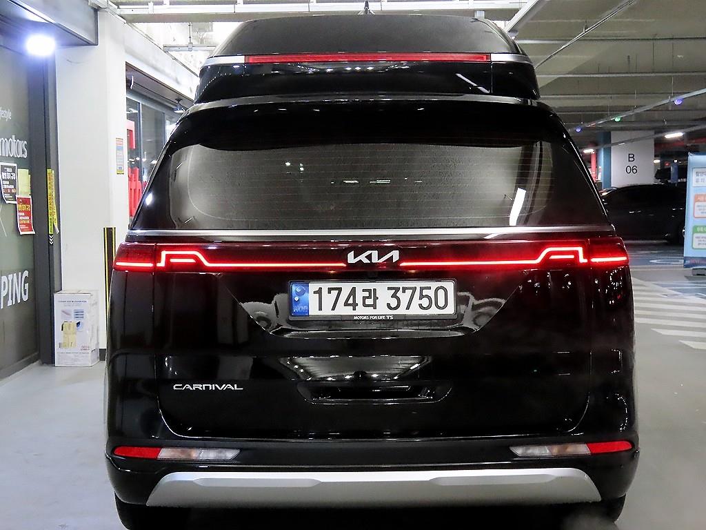 KIA Carnival - Vista 5